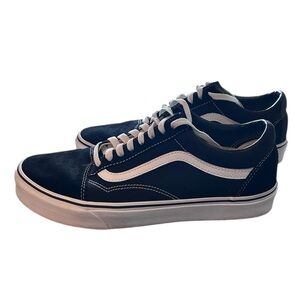Vans Classic Old Skool Sneakers (Unisex)